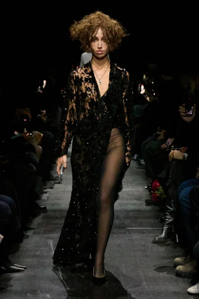 Look 61